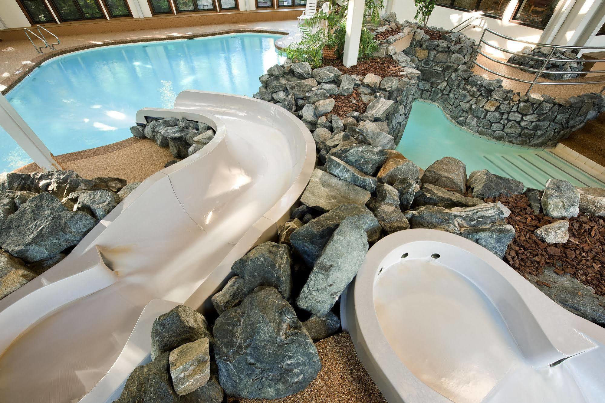The Summit Resort Weirs Beach Bagian luar foto